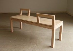 banc-confident-bois