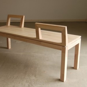banc-confident-bois